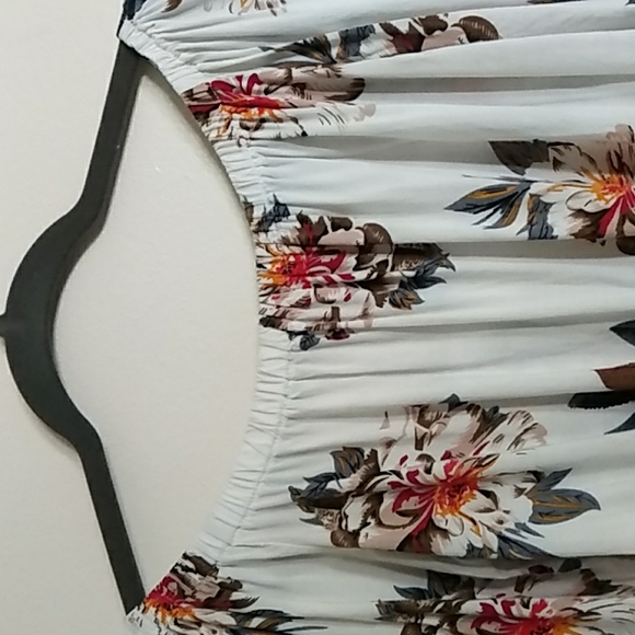 Cropped Top Floral 3/4 Sleeve No Labels Cottage Core Elastic Neckline - Picture 3 of 9